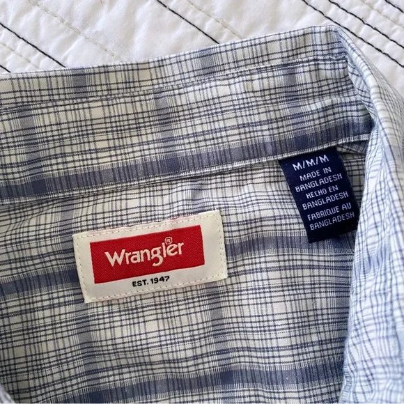 NWT Wrangler Men’s Cowboy Wash Plaid Button Up Vintage Indigo Blue size Medium - Picture 6 of 10